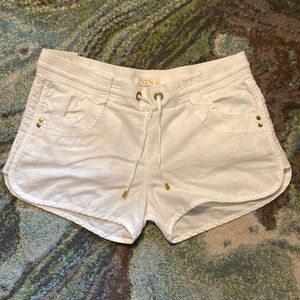 ⭐️ Linen by Basix of America White Shorts